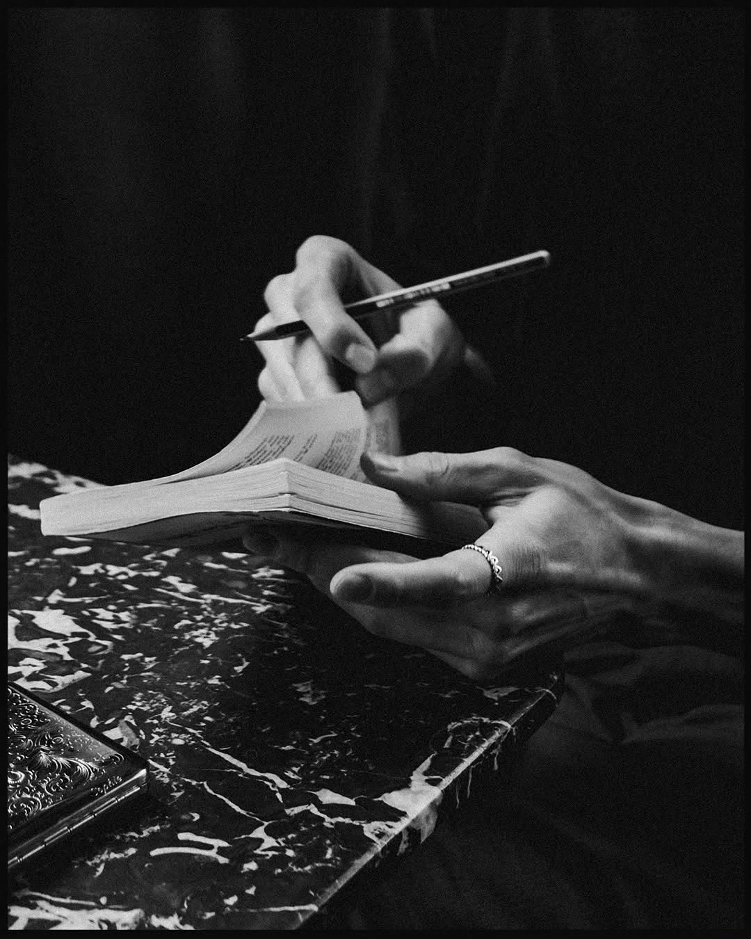 Robert Hahne in a cafe in Vienna